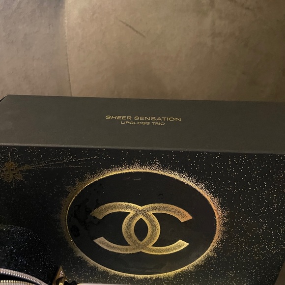 SOLD DO NOT BUY Authentic Chanel Lipgloss Trio - Picture 3 of 6